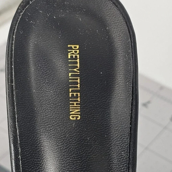 Pretty Little Things Bratz Platform with Sculptural Heel Black Sz 6 Classic - Picture 3 of 9